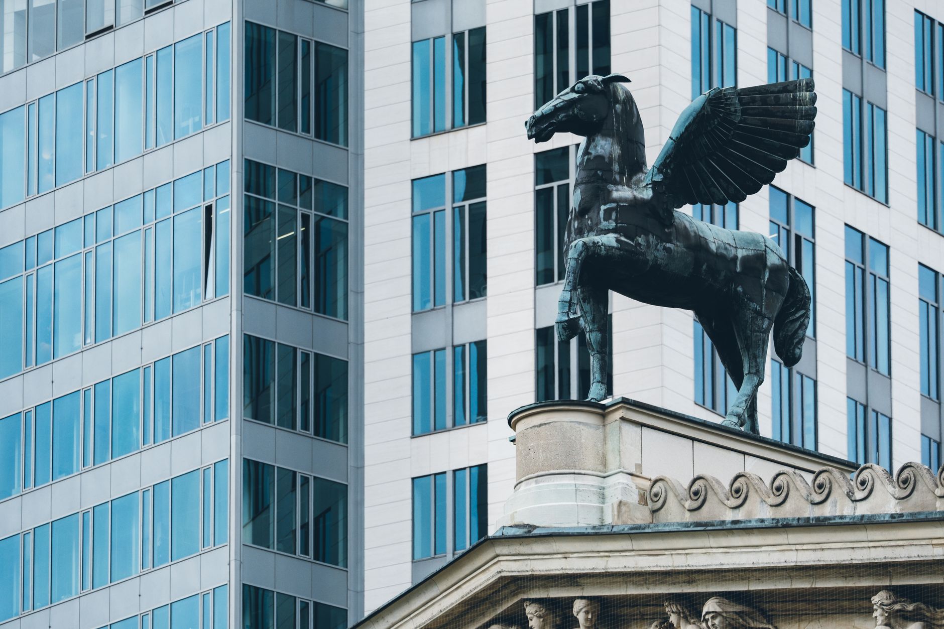 WhiteHorse Finance distribution
